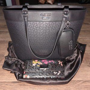 BNWT Guess Black Bag and Floral Wallet